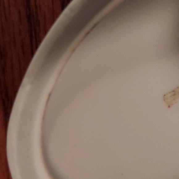 Vintage Limoges egg-shaped trinket dish - Picture 5 of 5